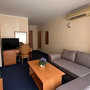 3* Hotel Plaza